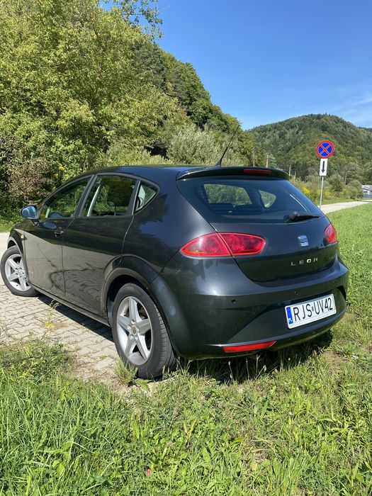 Sprzedam Seat Leon 2012 polift. Uzywany przez kobiete. ZADBANY!