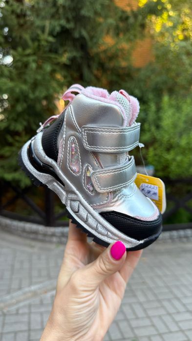 21 новые зимние ботинки на девочку Clibee