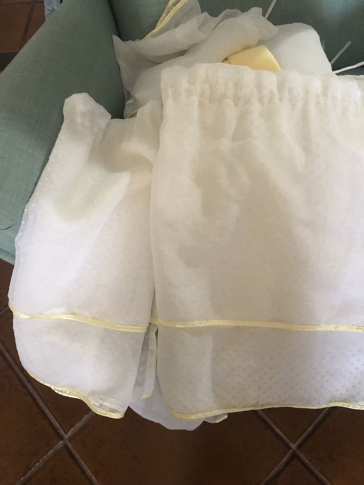 Proteção cama bebé, colcha e roda-pé