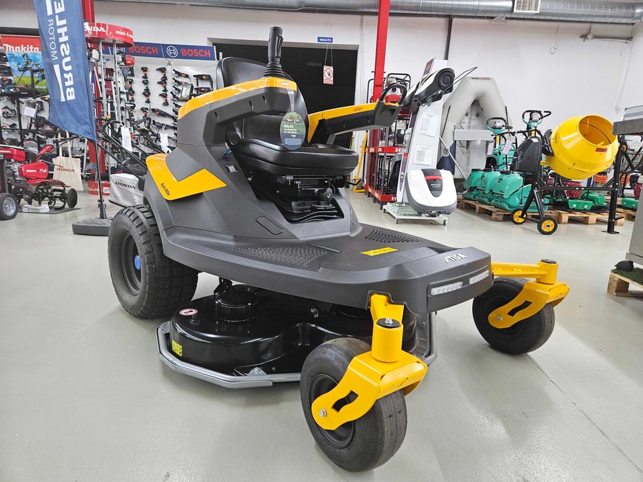 Stiga Gyro 900e szerokość robocza 125 cm na jednym ładowaniu 13000 m2