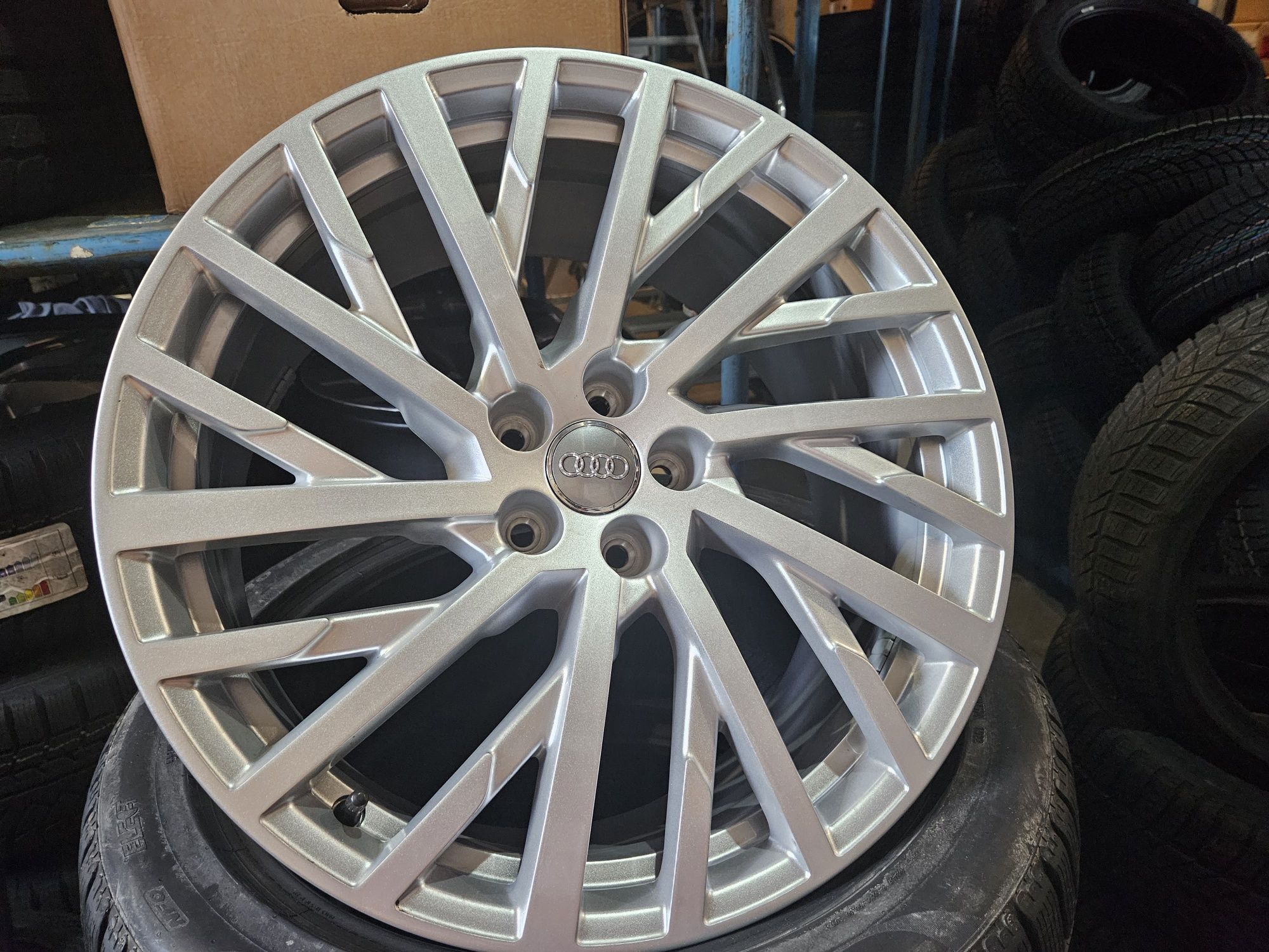 Koła zimowe 5x112 285/40/20 audi q7 nowe.