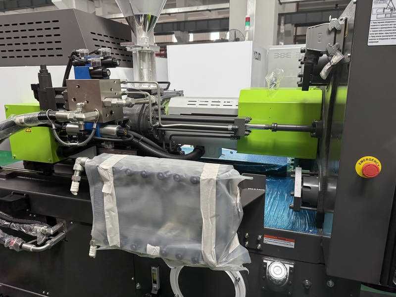 Термопластавтоматы Yizumi ,UN120A6, Электрический гидбрид СУПЕР ЦЕНА!!