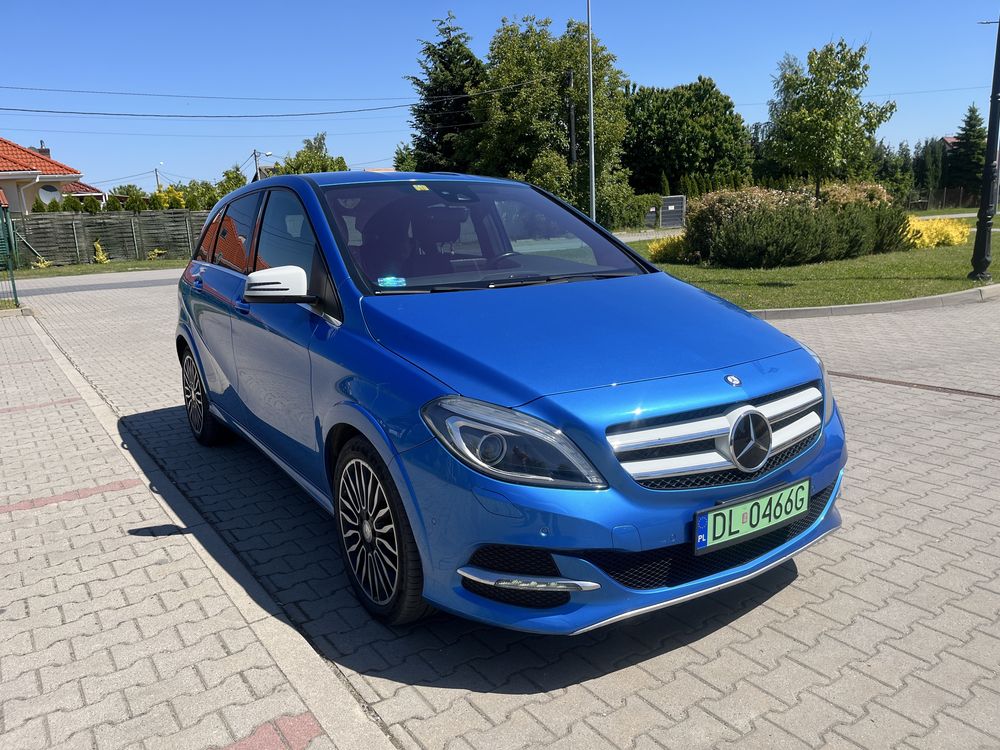 Mercedes B E-drive ELEKTRYCZNY - bezywpadkowy, kamera, skóry