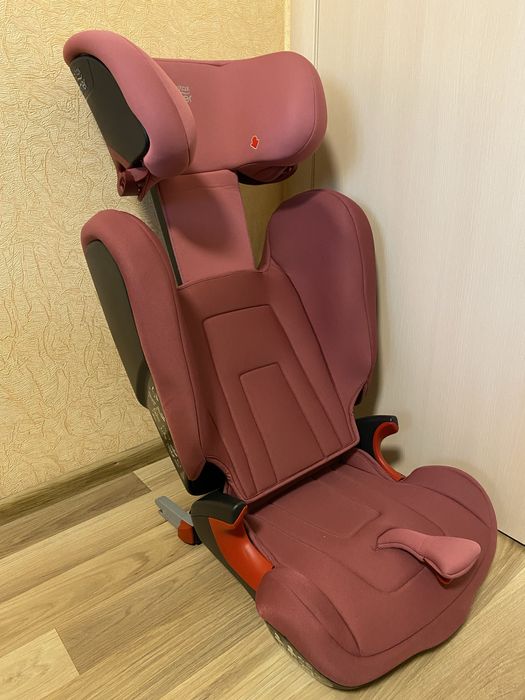 Автокресло-Бустер Britax-Romer Kidfix 2 R с 3 до 12 лет
