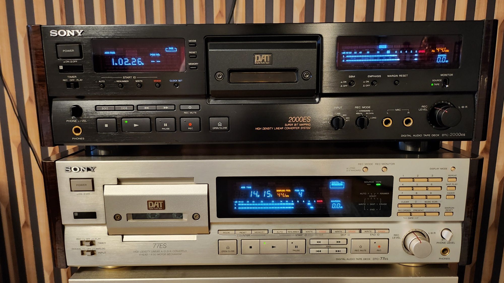 Magnetofon DAT Sony DTC-77ES Stan BDB !
