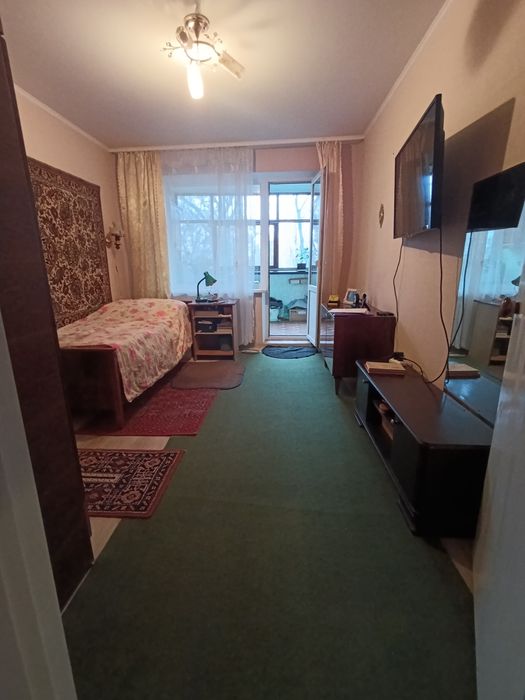 Трикімнатна квартира в районі Епіцентра