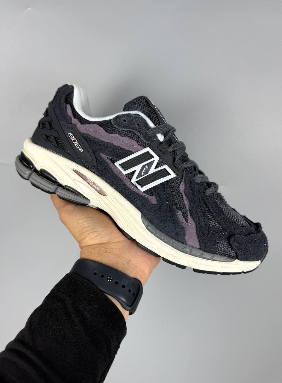 New Balance 1906R Black White