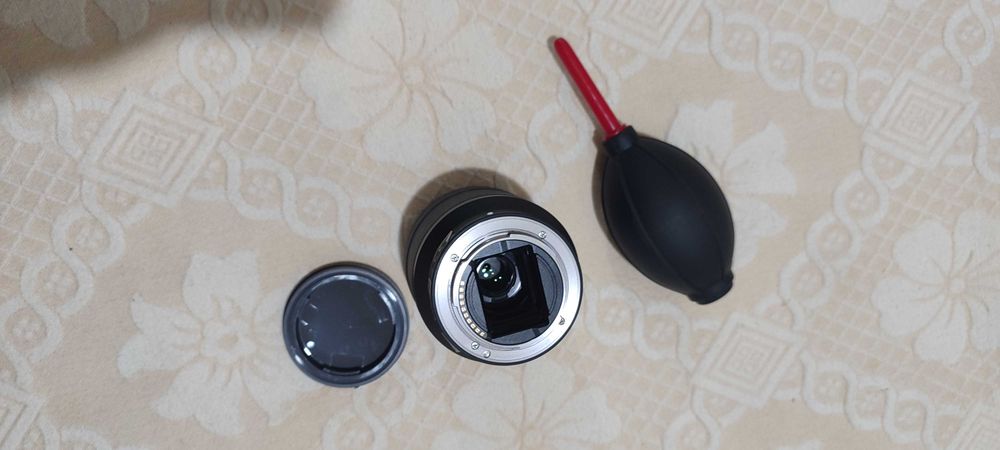 Objetiva Sony FE 3.5 - 5.6 /28 - 70