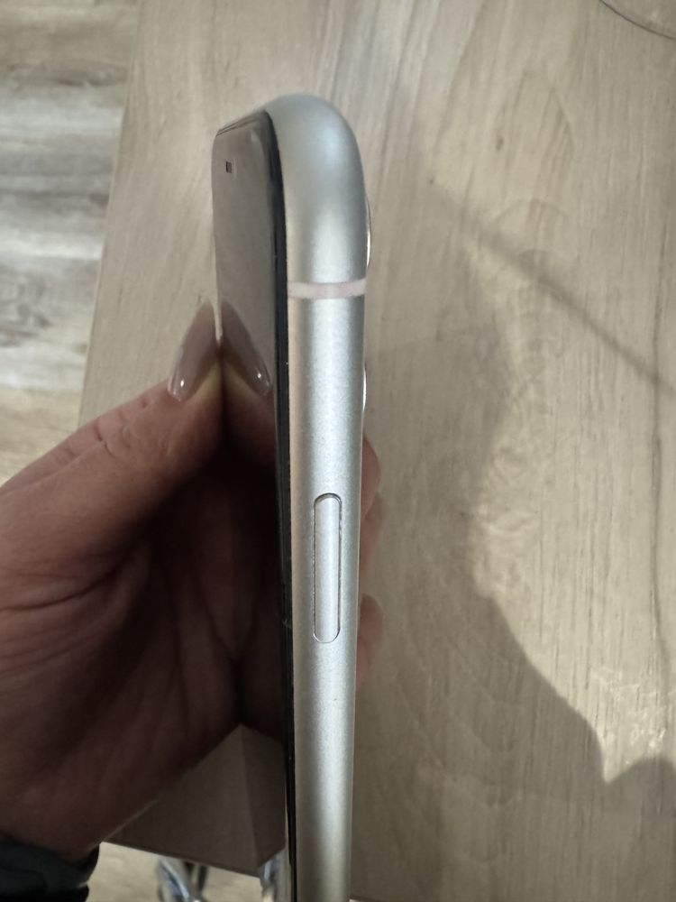 iPhone 11 64. ГБ