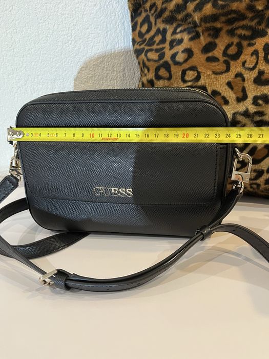 Сумка guess гарна,містка ,якісна