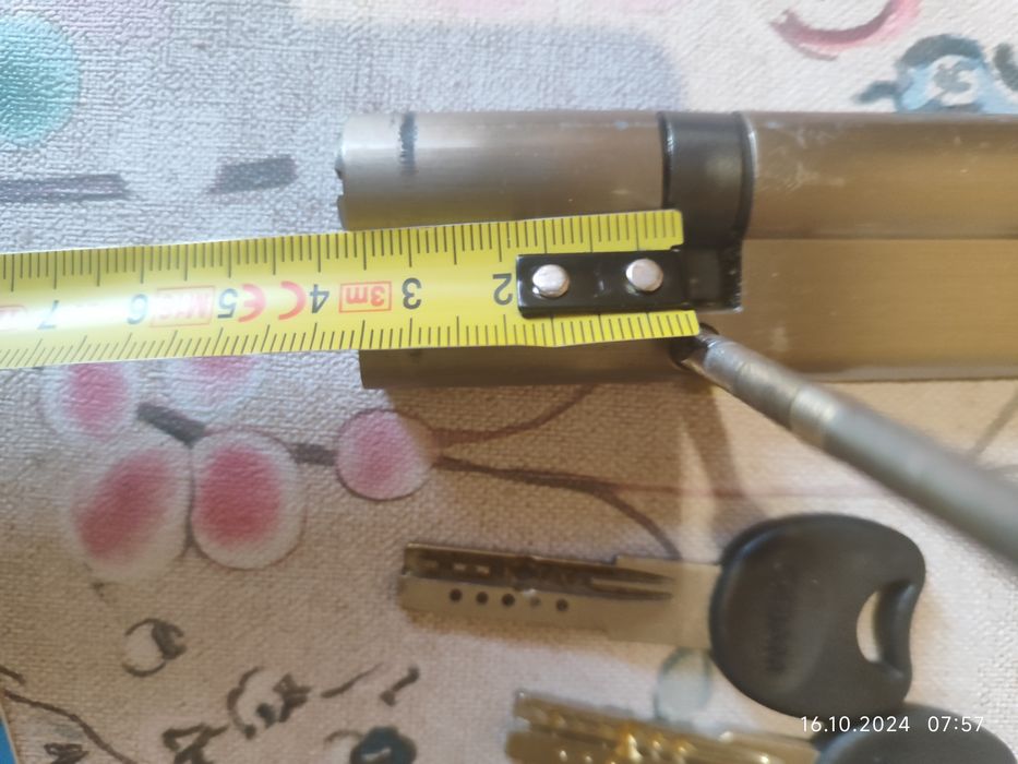 Сердцевина замка и три ключа