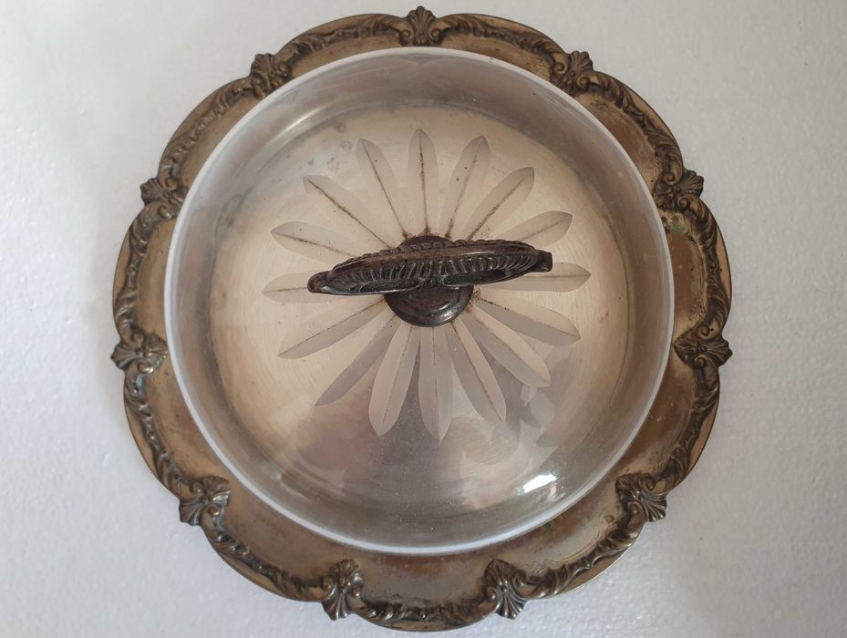 Queijeira vintage, estanho/casquinha/vidro antigo