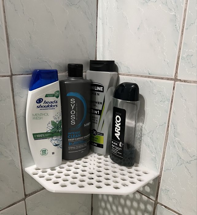 Кутова полиця для ванної