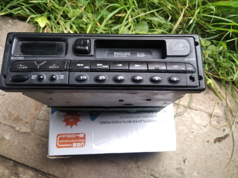 Продам автомагнітолу Philips