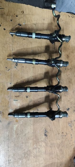 Wtryski Toyota Avensis Corolla 2.0d4d 116 koni