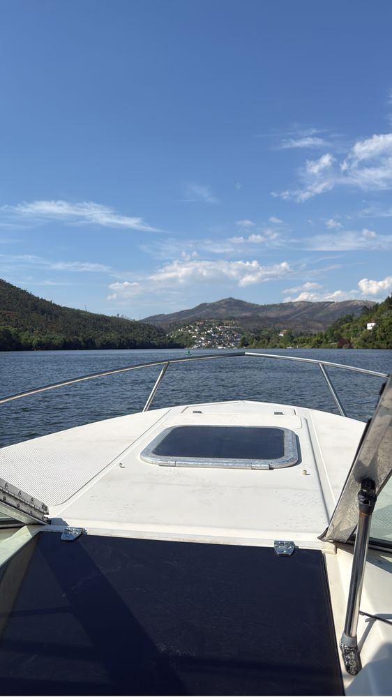 TROCO Barco Glastron Aventure 214