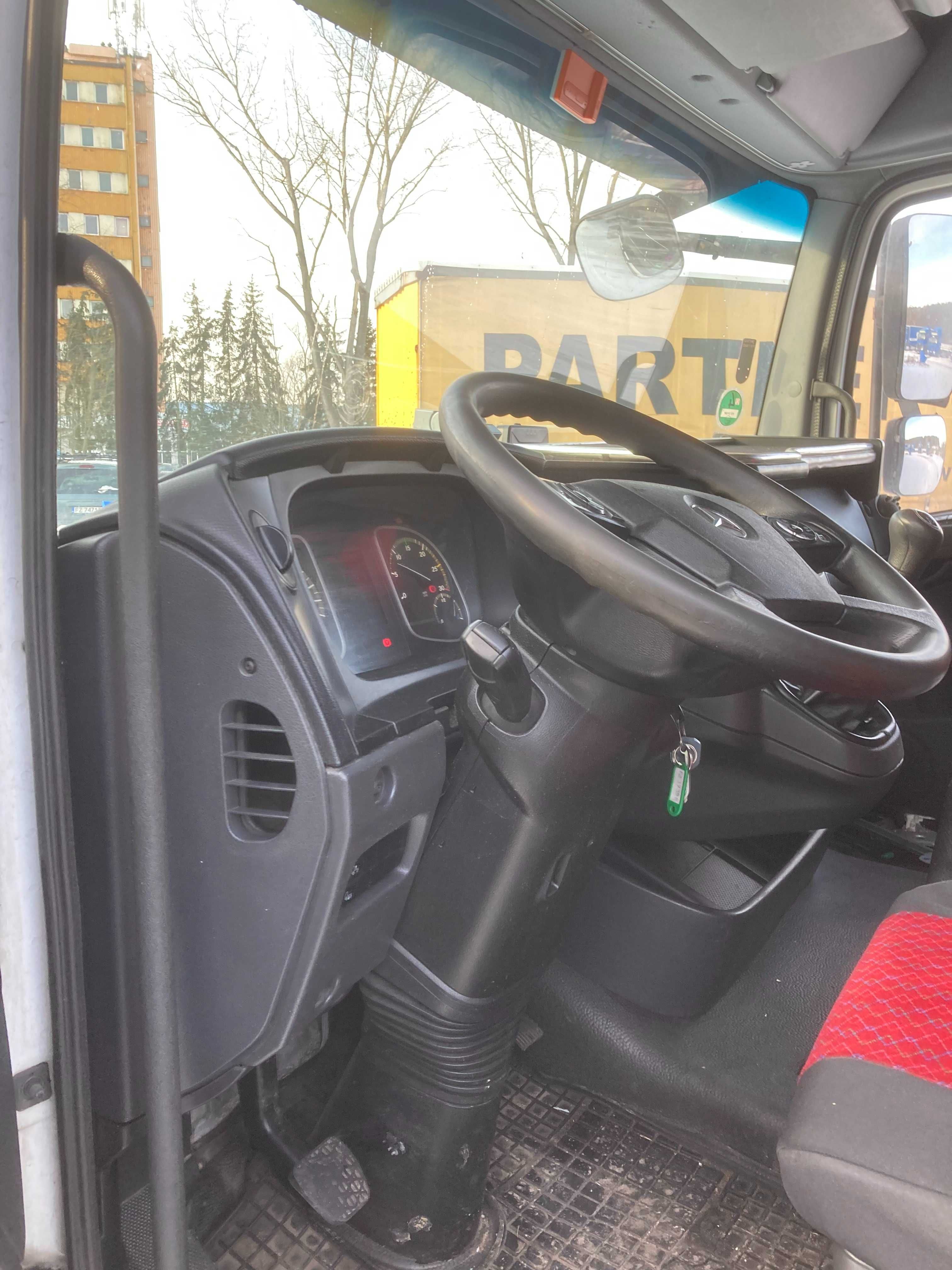Mercedes Atego 824 L