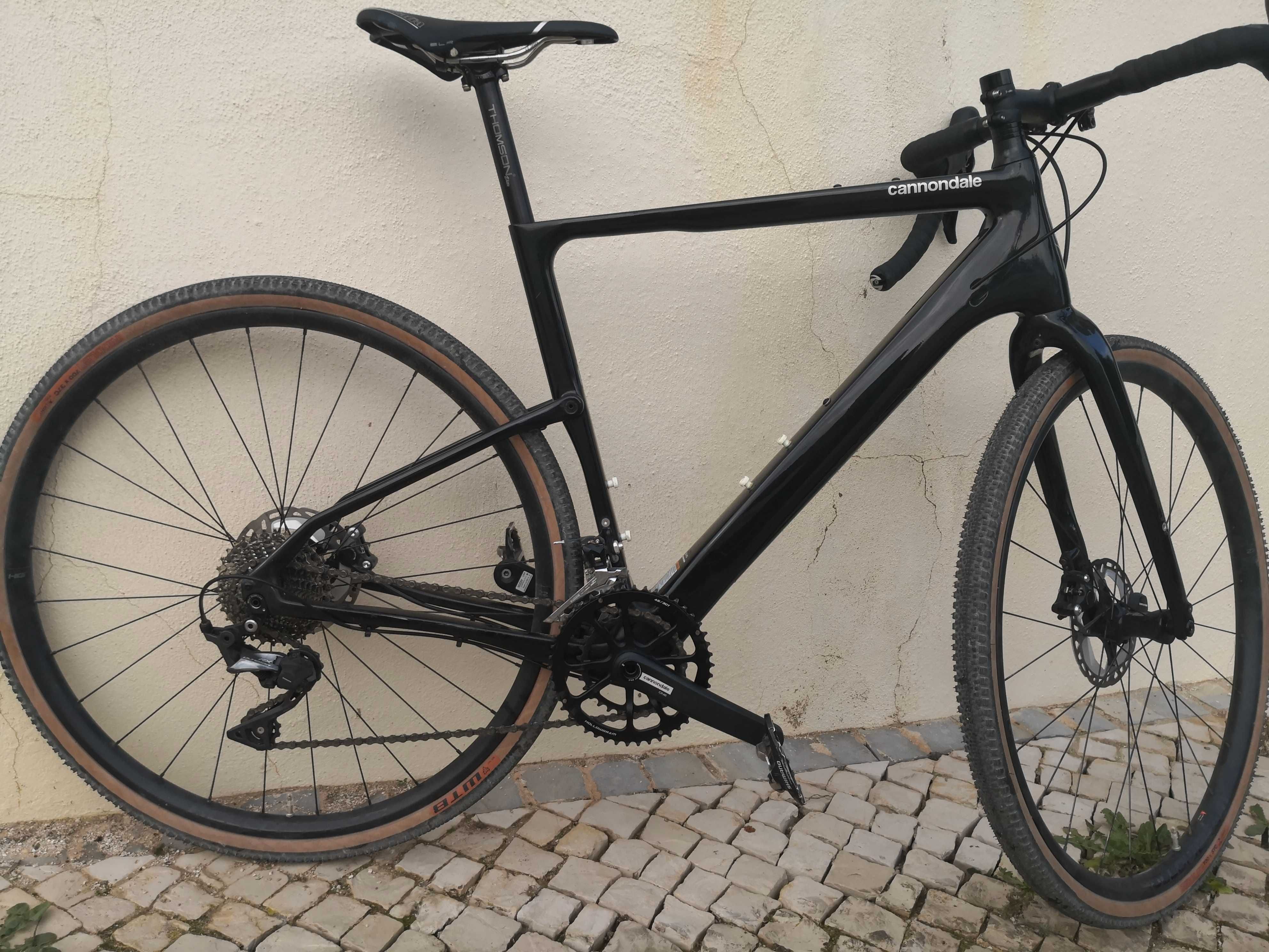 Cannondale Topstone Carbon M poucos kms com potenciometro