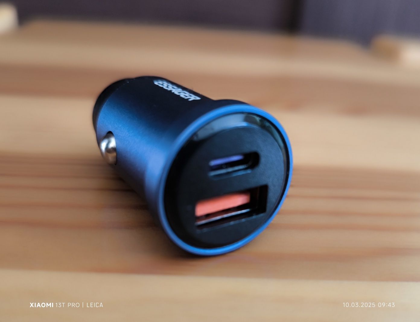 Samochodowa mini ładowarka 30W