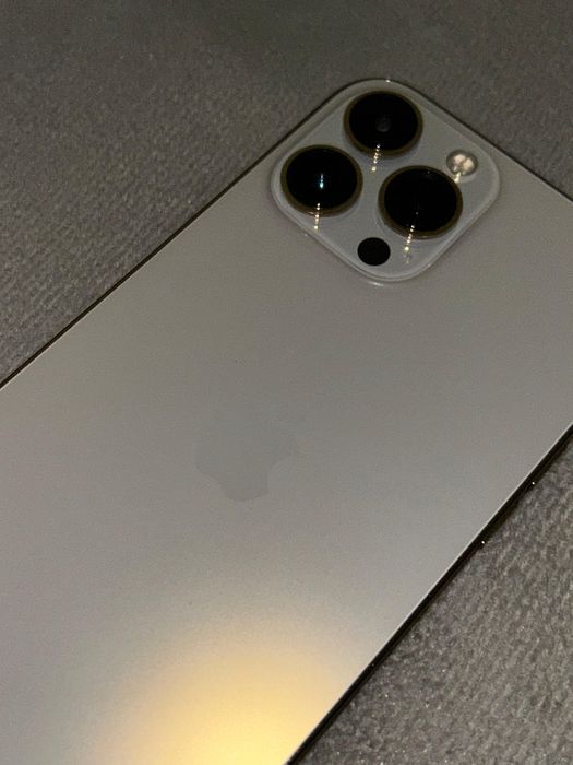 iPhone 13 Pro Max 128 GB Dourado – Impecável, como novo!