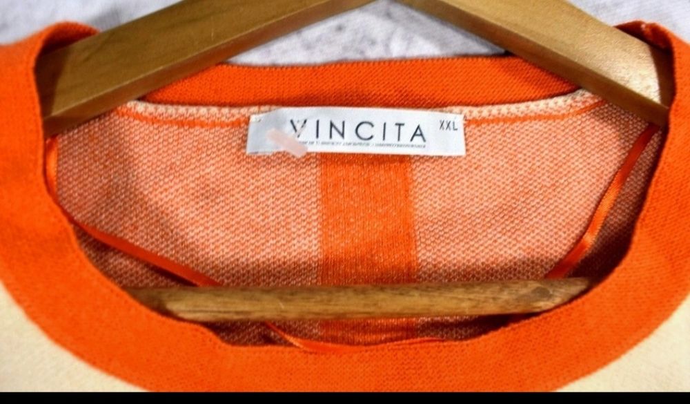 Sweterek pomarańczowo beżowy śliczny 44