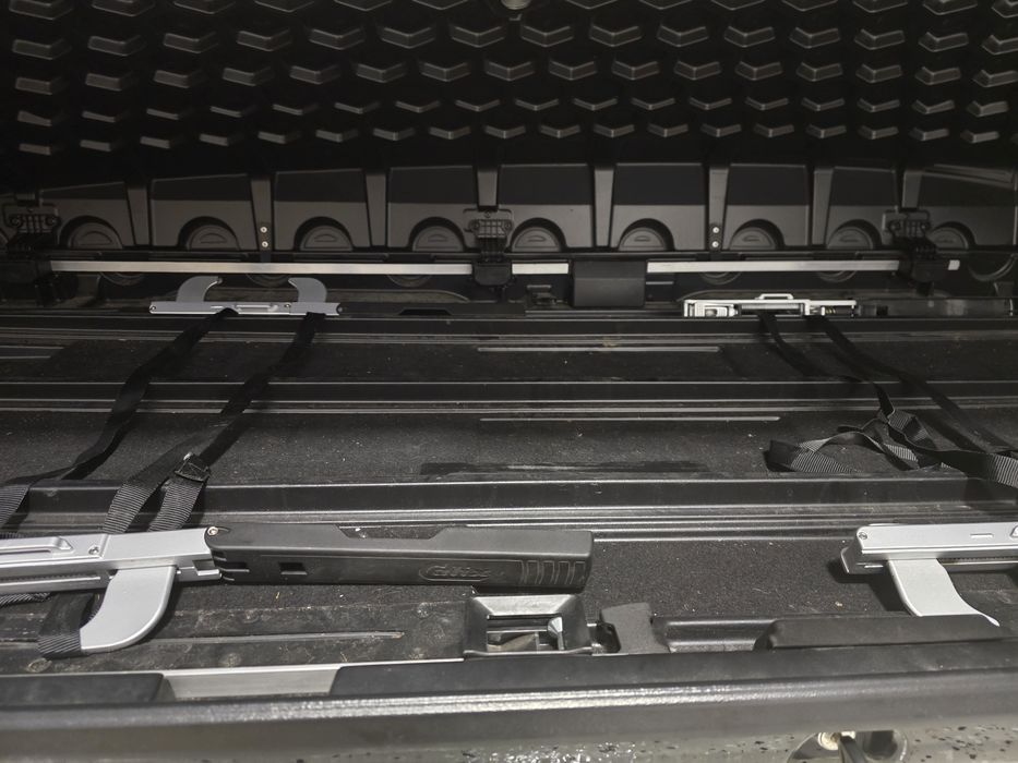 Volvo box dachowy oryginalny 430l