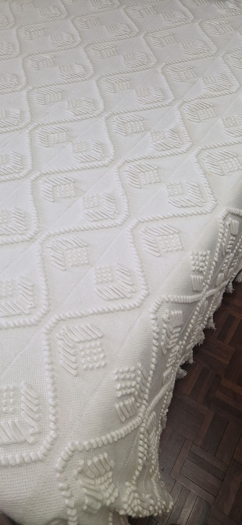 Colchão em renda manual com duas agulhas