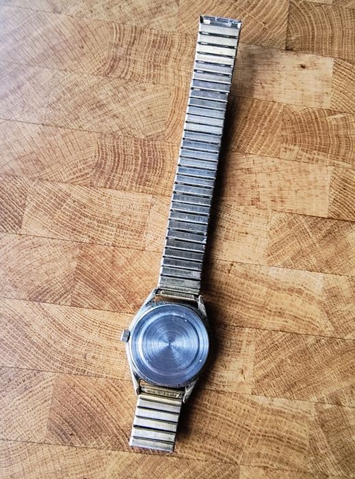 Годинник Luch та Philip Persio Qwartz water resistant.