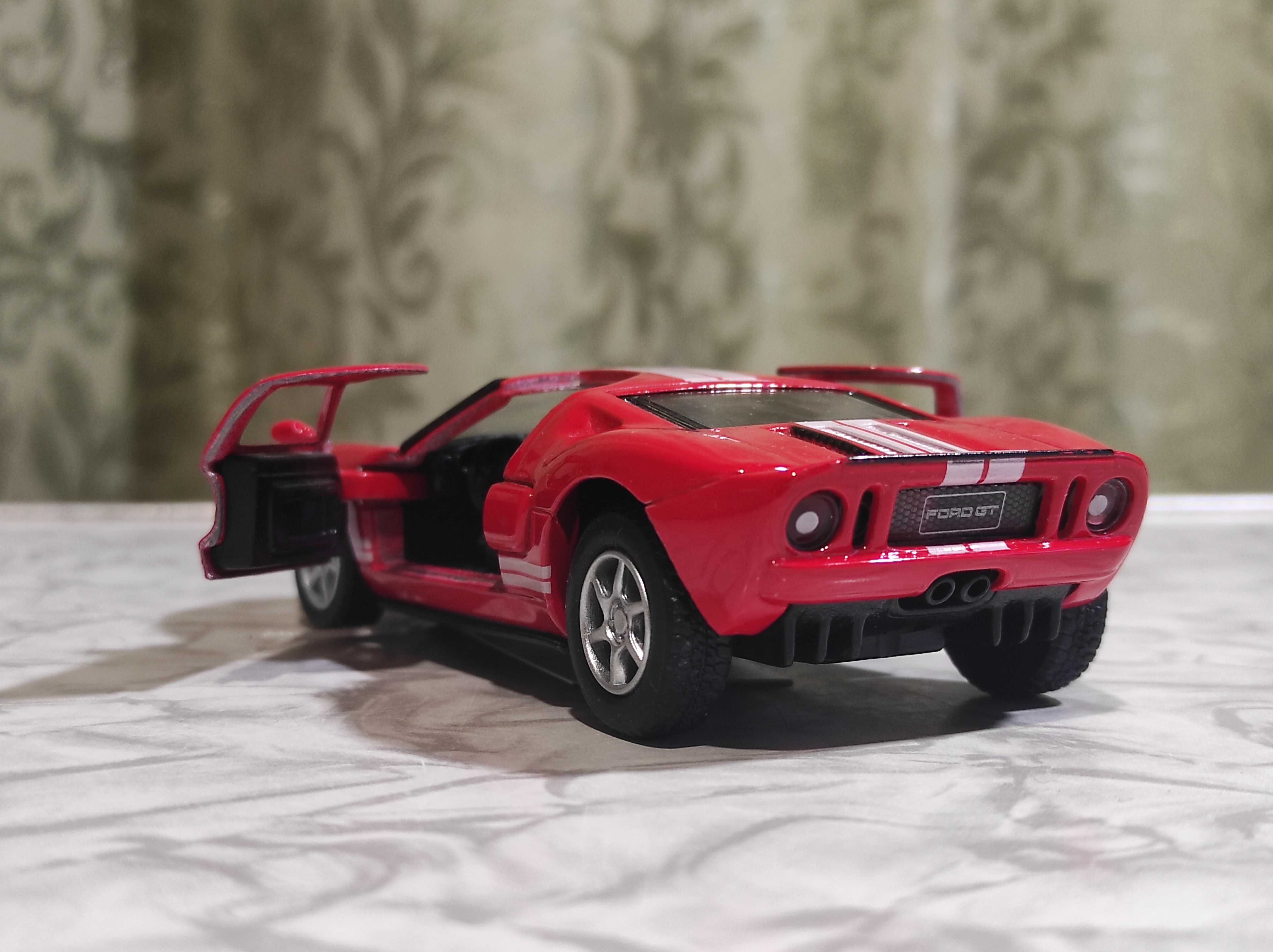 Ford GT 1/36 Нова колекційна модель