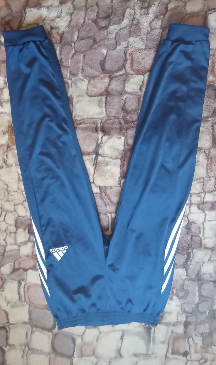 Продам штани Adidas