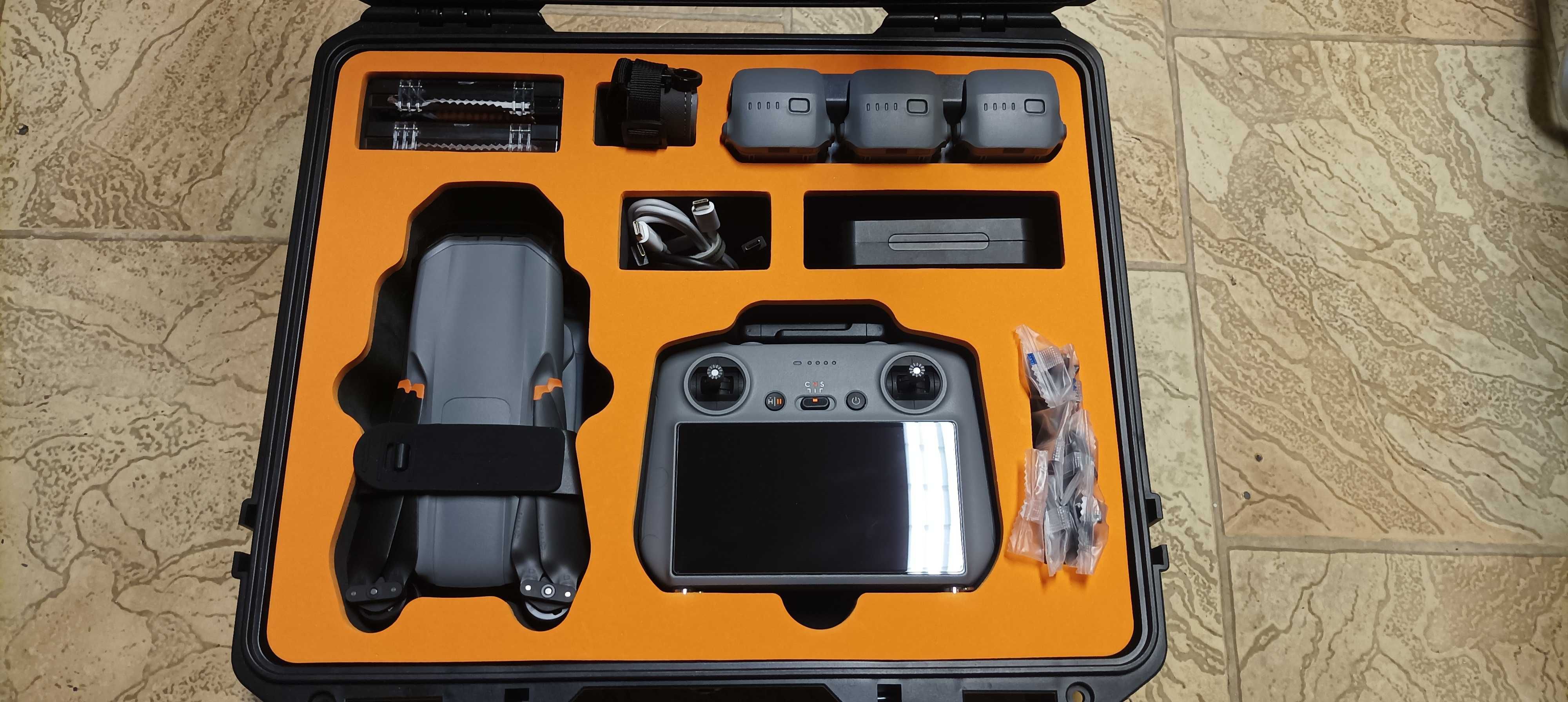 DJI Air 3 Fly More Combo RC2 + akcesoria opcjonalne