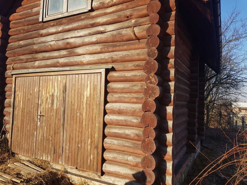 Будиночок зі зрубу та земельна ділянка 15 сот. с. Забужжя