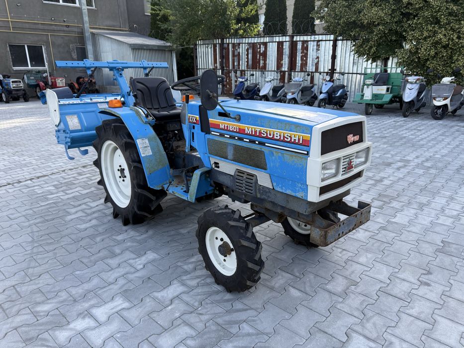 Японський трактор Mitsubishi MT1601