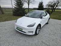 Tesla Y super stan bez usterek zadbana bateria bdb komplet kabli 450km zasiegu