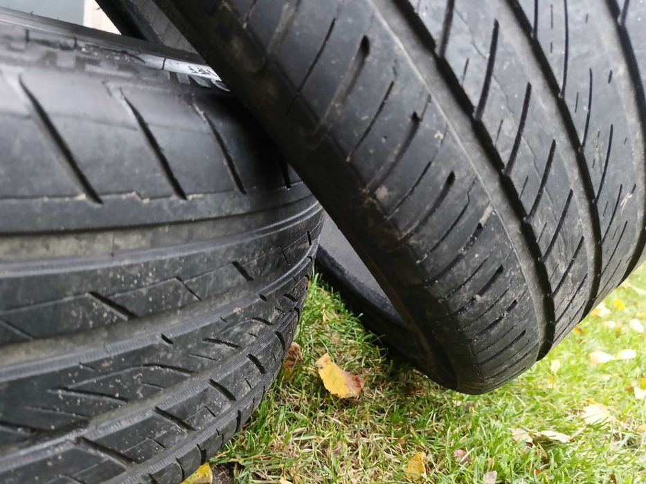 Opony 225 40 R18 2 sztuki