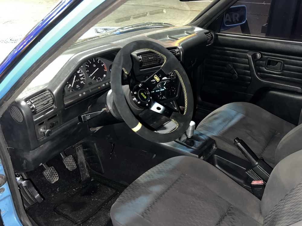 Срочно Продам ЖИВУЮ BMW E30 M52B28TU !
