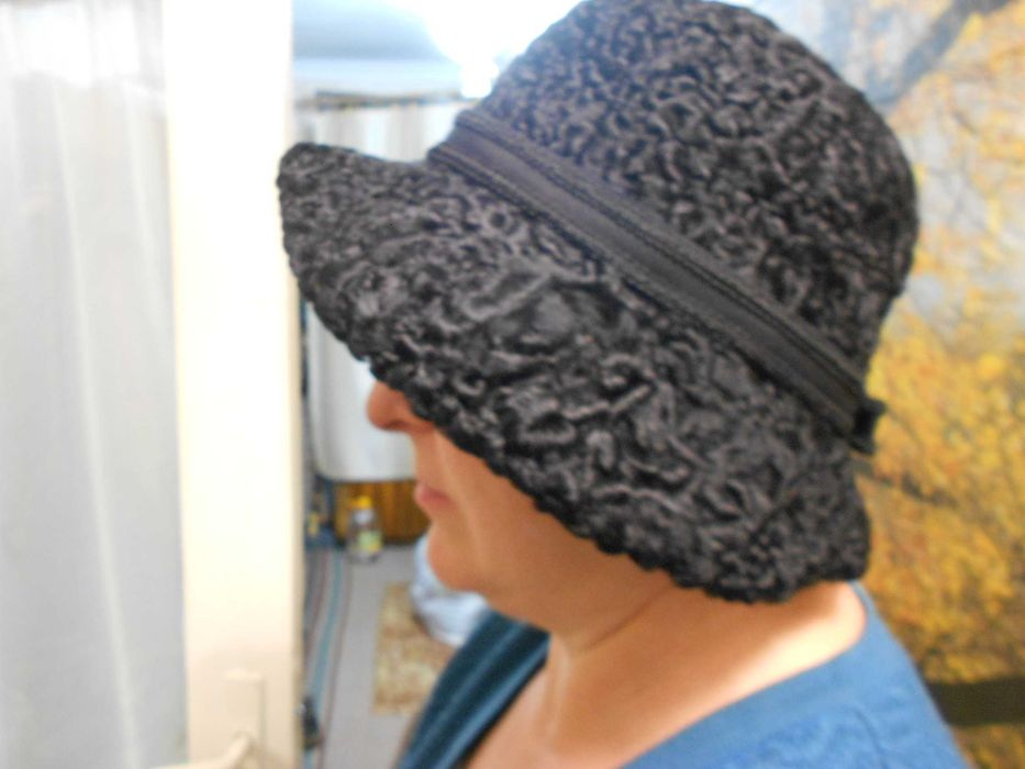 Каракулевая шляпа женская  55рр