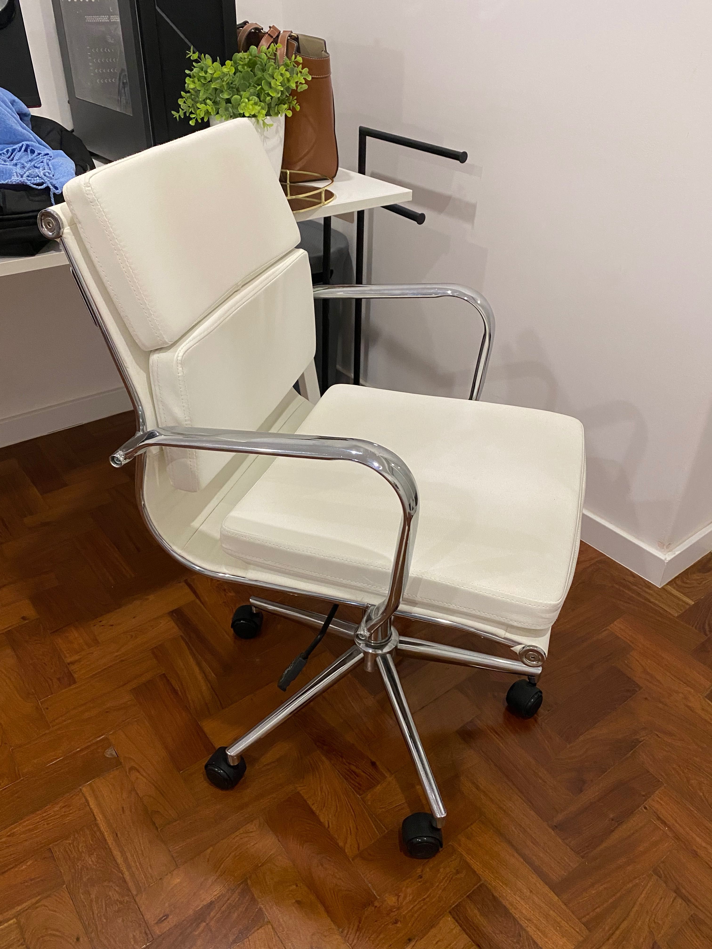 Cadeira escritório como nova