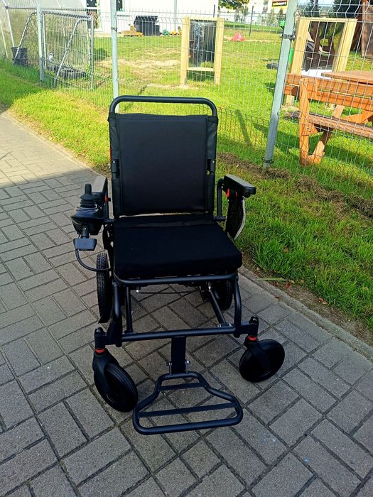 Wózek inwalidzki elektryczny