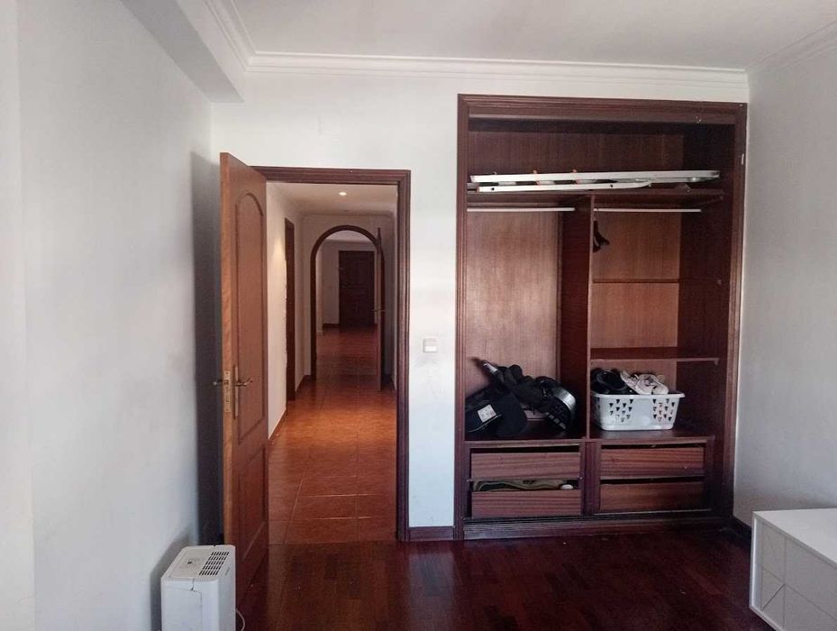 Arrendo apartamento T3 Próximo da estação do entroncamento.