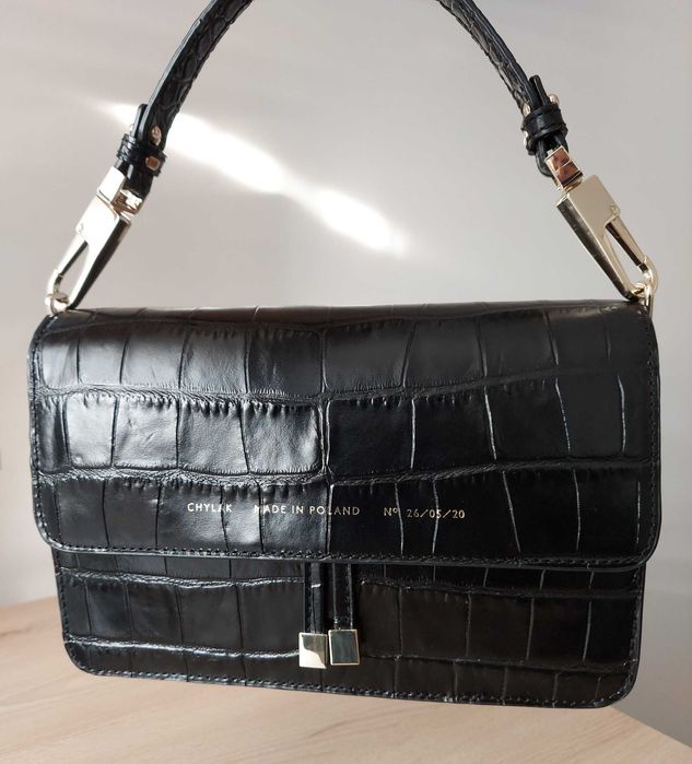Chylak - Klasyczna Torebka na Ramię „błyszczący czarny krokodyl”