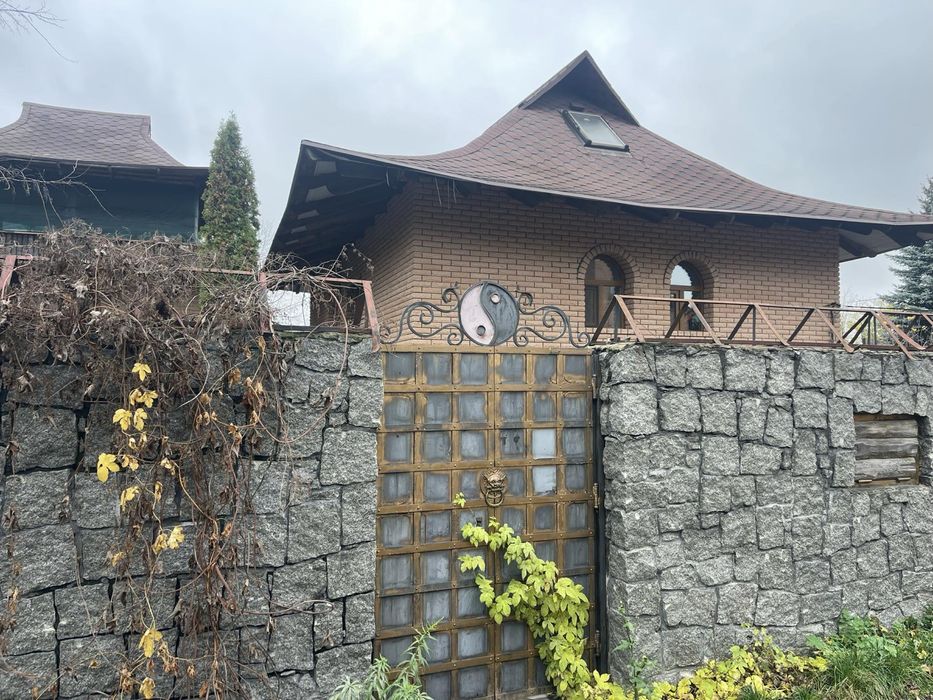 Продаж двоповерховий будинок, приватизована ділянка 6сот, 5км до Києва