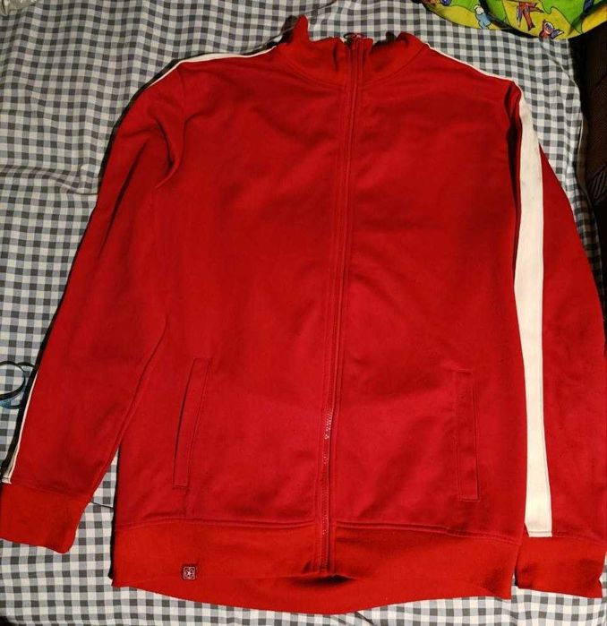 Безкоштовно - речі у класному стані