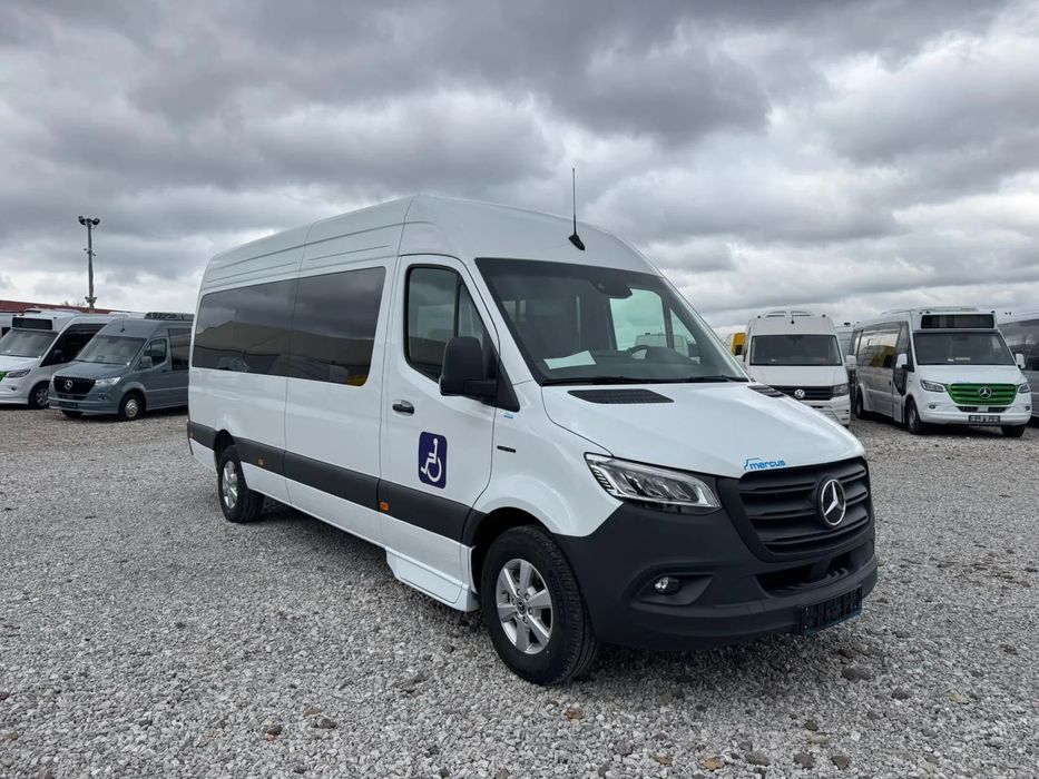 Mercedes-Benz Sprinter  9 miejsc, przewóz osób niepełnosprawnych