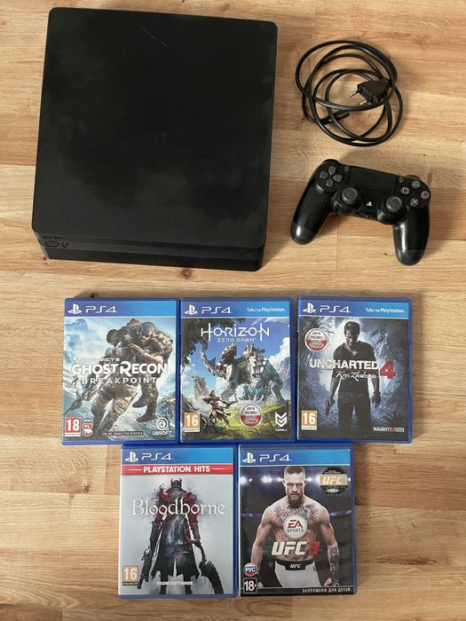 PlayStation 4 Slim 1 ТБ + 5 топових ігор