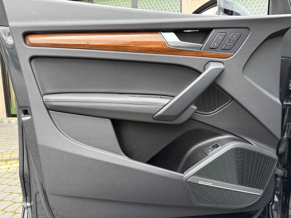 Audi Q5 2024   45 TFSI MHEV S-tronic