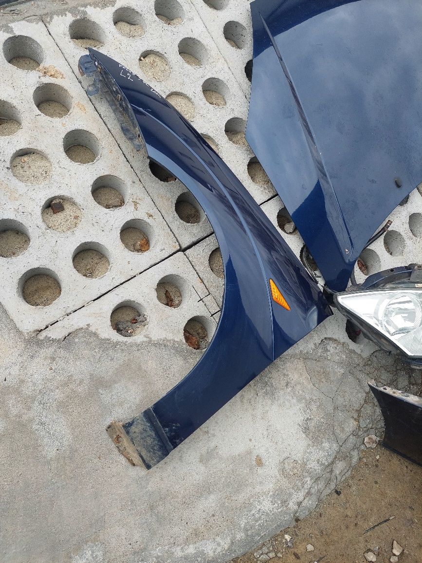 maska  ford focus mk1 fl 2003r kolor L2 granatowy