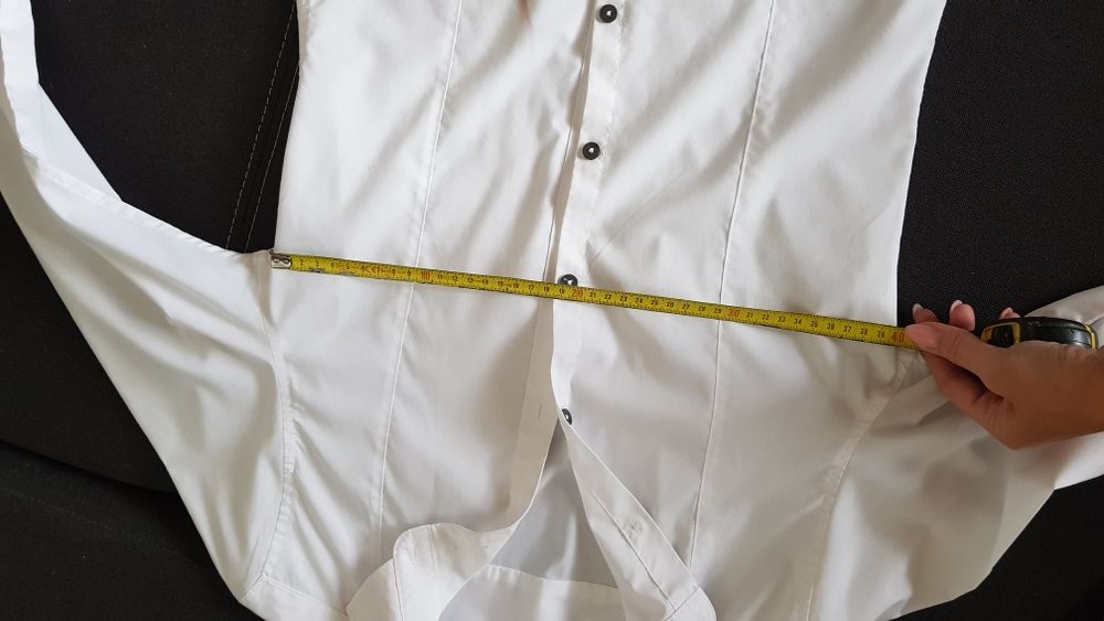 Biała koszula wizytowa