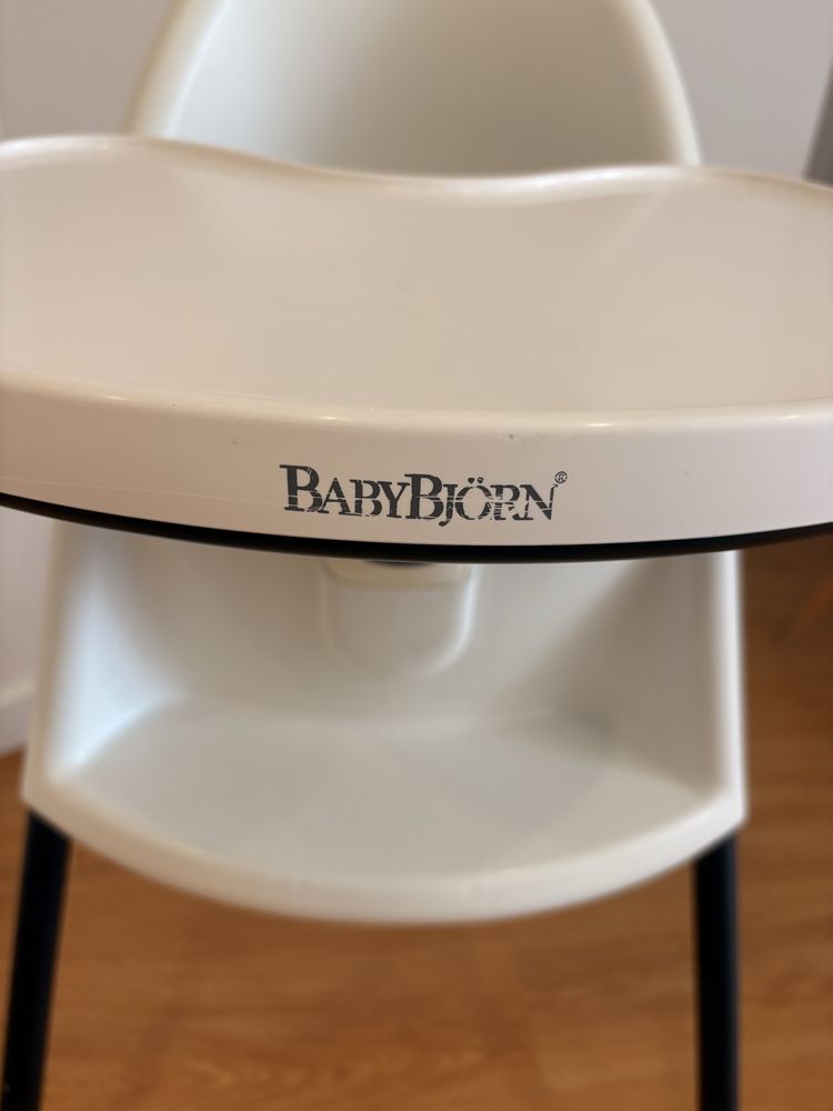 Cadeira de alimentação bebé babybjorn