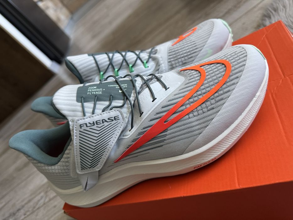 Nike Air Zoom Pegasus FlyEase US 10-28,5 см